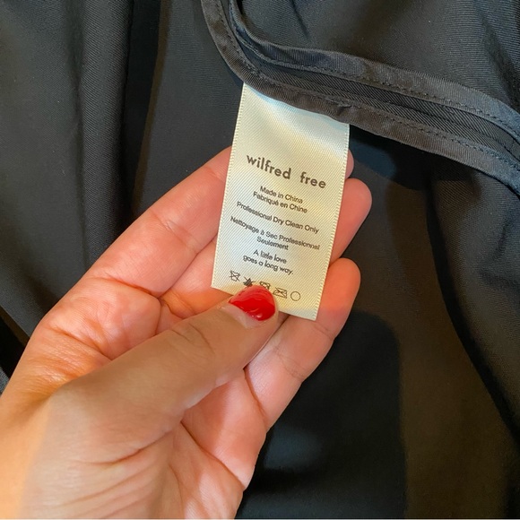 Aritzia Wilfred Free Satin Long Black Trench Blazer Size XXS - Picture 7 of 8